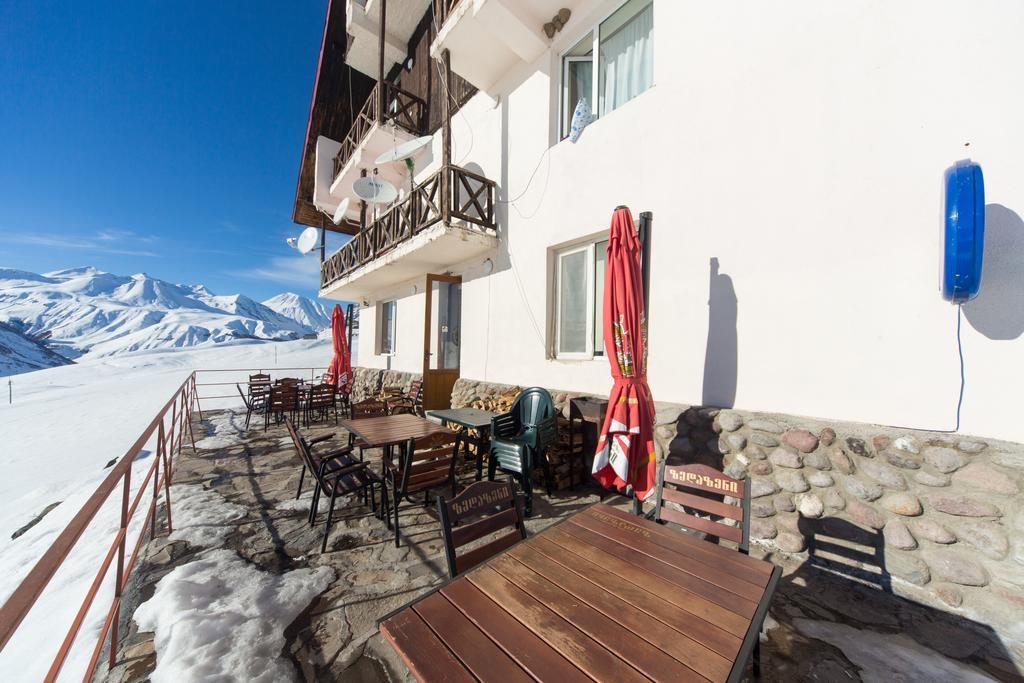 Snow House Hostel Gudauri Εξωτερικό φωτογραφία